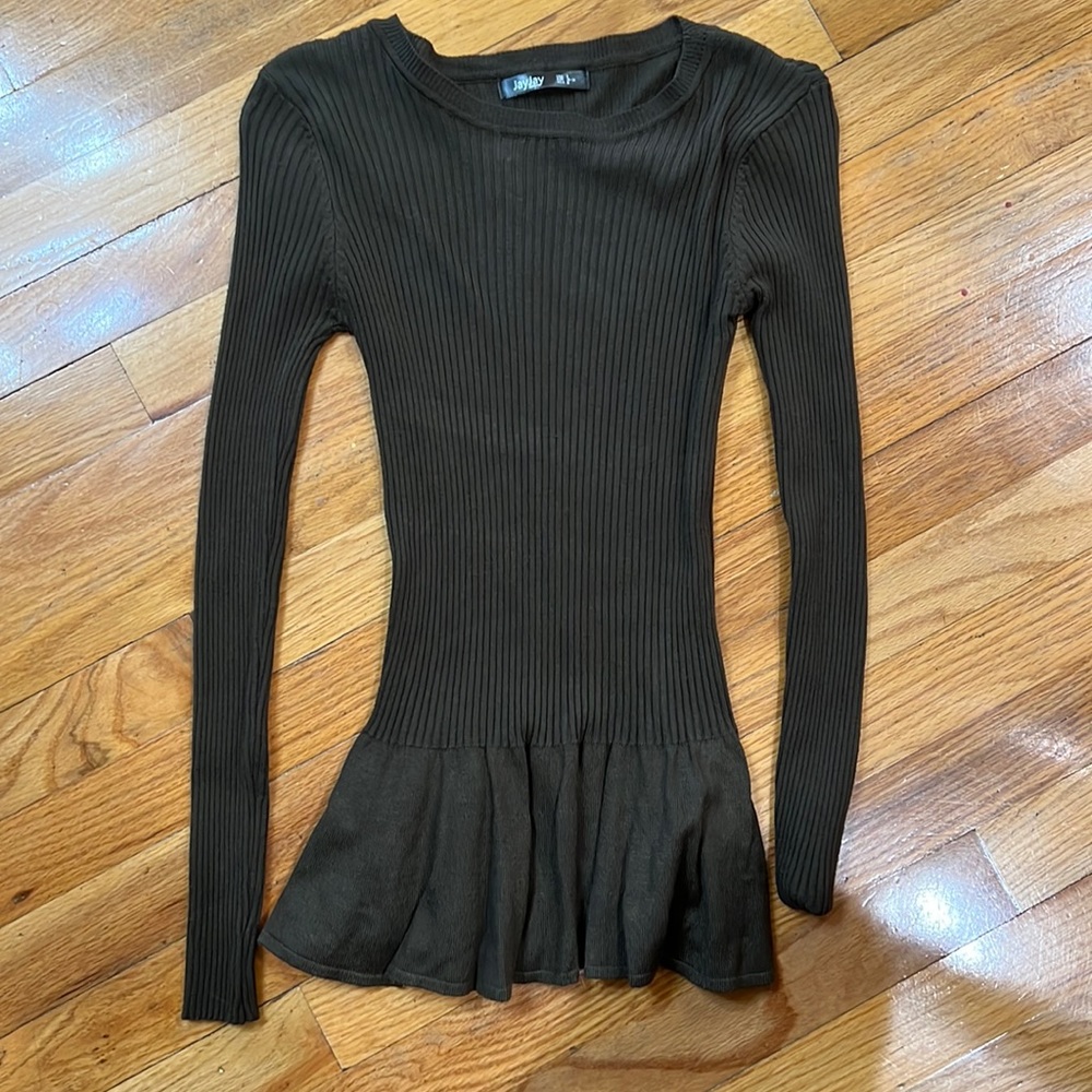 NWOT Army green peplum sweater